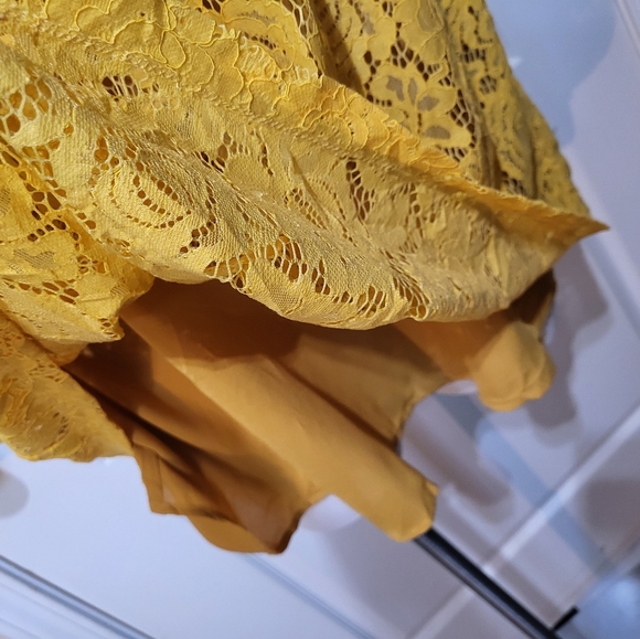 Pleione Floral Lace Sleeveless Top & Shorts - Picture 5 of 16